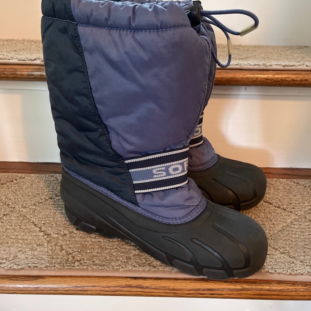 Sorel Women's Lace Up Boots - Black and Blue